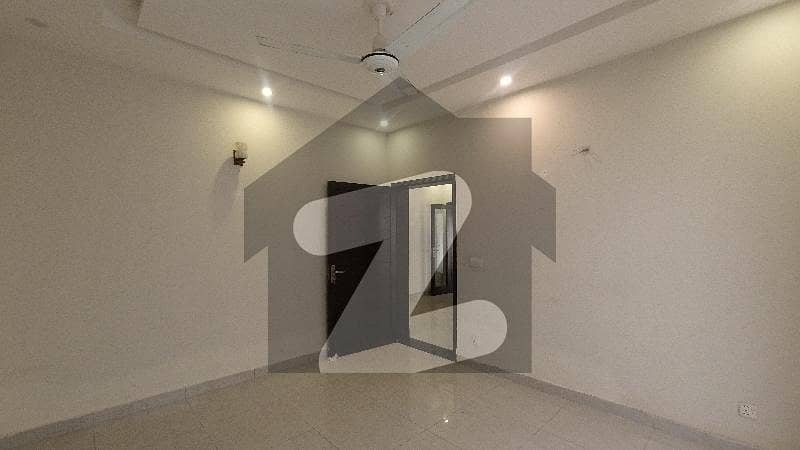 A Spacious 8 Marla House In Khuda Buksh Colony