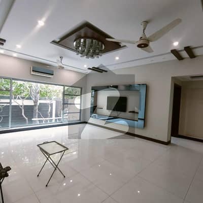 100% Original Luxury 01 Kanal Modern Design House For Rent In DHA Phase 4 Lahore.