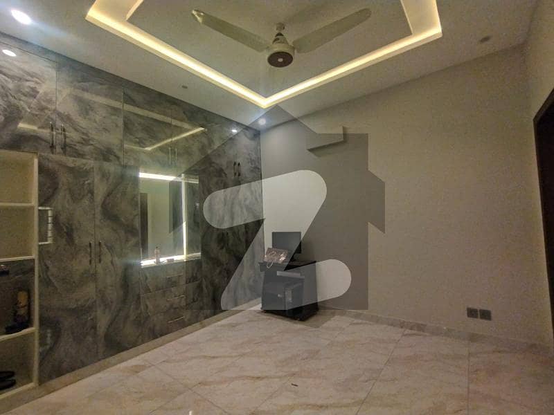7 Marla Upper Portion available on Rent G13-3 7 Marla Upper Portion available on Rent G13-3