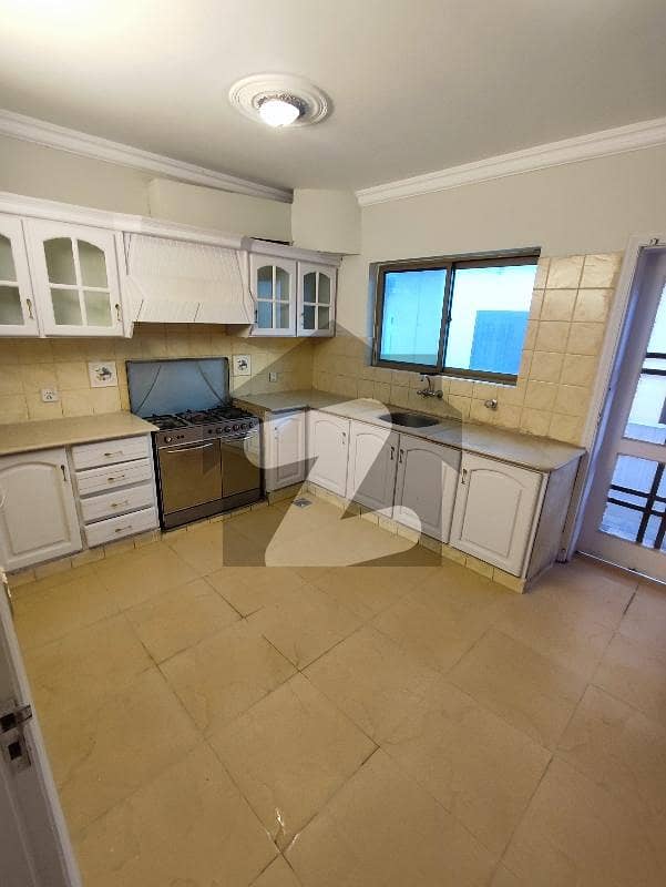 Beautiful Triple Story House In F-11 Beautiful Triple Story House In F-11