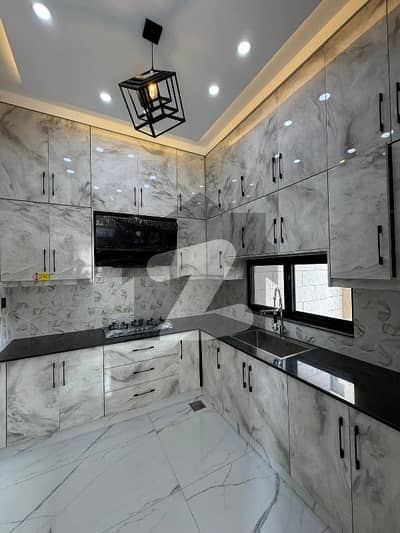 2 bed apartments for sale lift car parking