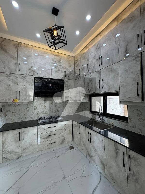 2 bed apartments for sale lift car parking