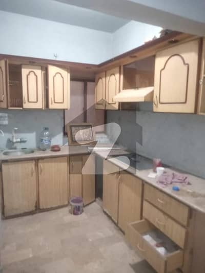 Gulistan-e-Jauhar - Block 16-A Flat Sized 1050 Square Feet For rent