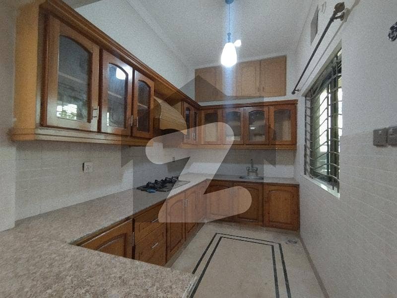 30x60 7 Marla Upper portion for Rent G-13