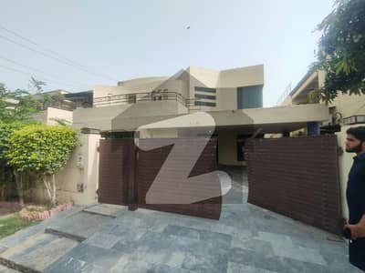 Phase 4 1 Kanal Double Unit House (At Plot Price!)