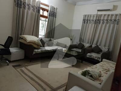 Ground Floor Flat Available For Sale Block 9