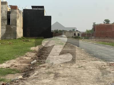 الرحمان گارڈن فیز 2 الرحمان گارڈن,لاہور میں 3 مرلہ رہائشی پلاٹ 56.0 لاکھ میں برائے فروخت۔