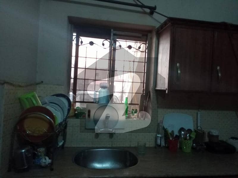 10 MARLA HOUSE HOT LOCATION