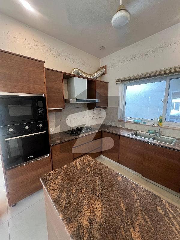 F-8 luxurious Upper Floor available for Rent. F-8 luxurious Upper Floor available for Rent.