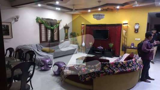 پی ای سی ایچ ایس بلاک 6 پی ای سی ایچ ایس,جمشید ٹاؤن,کراچی میں 12 مرلہ مکان 7.0 کروڑ میں برائے فروخت۔