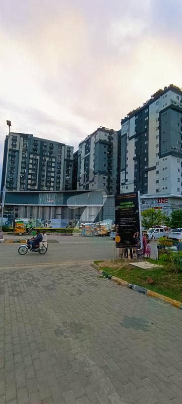 B-17 CAPITAL SQUARE Vip 2 Bed Flat Available For Family