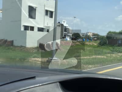 Corner 7 Marla Plot Gas Available
