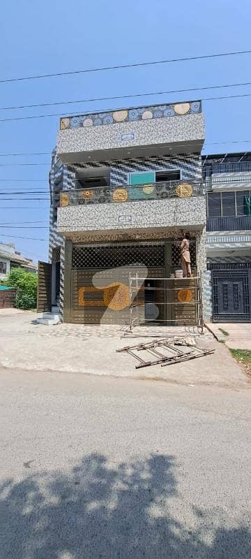 حیات آباد فیز 3 حیات آباد,پشاور میں 8 کمروں کا 5 مرلہ مکان 4.25 کروڑ میں برائے فروخت۔