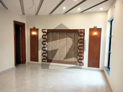 Your Dream Brand New 1 Kanal House Is Available In Valencia - Block B