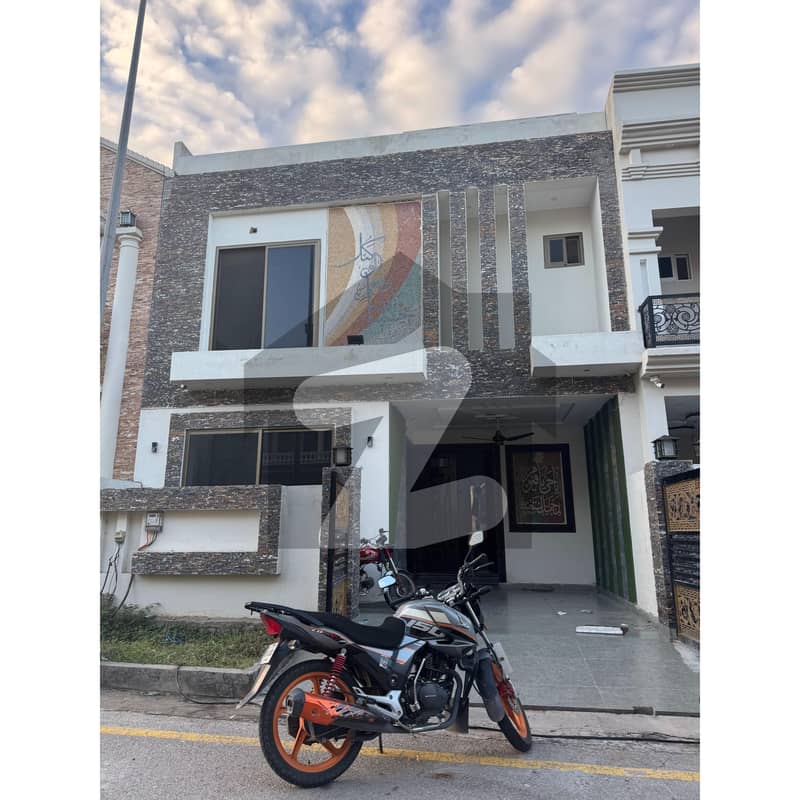5 Marla House Available For Rent 5 Marla House Available For Rent