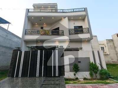Get An Attractive Prime Location House In Lahore Under Rs. 24000000