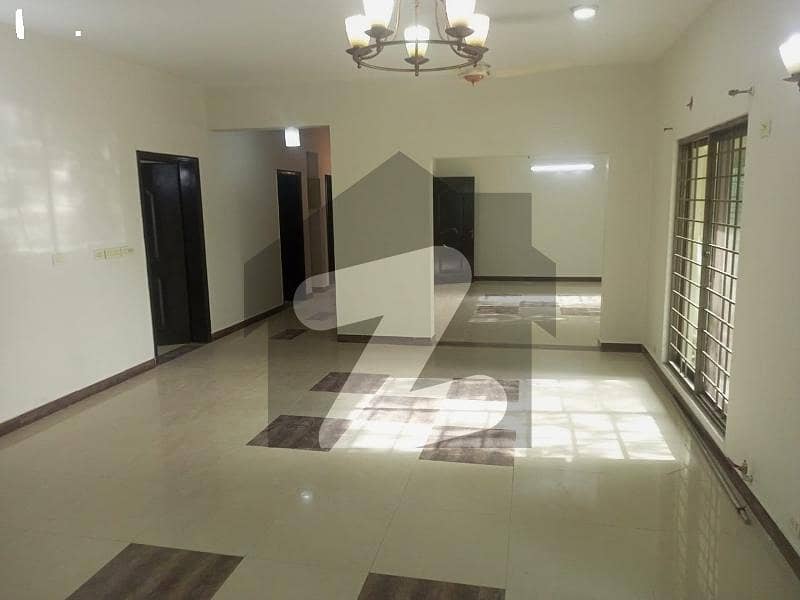 12 MARLA 4 BEDROOMS APARTMENT AVAILABLE FOR SALE 12 MARLA 4 BEDROOMS APARTMENT AVAILABLE FOR SALE