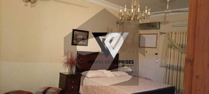 گلستانِِ جوہر ۔ بلاک 15 گلستانِ جوہر,کراچی میں 5 کمروں کا 10 مرلہ مکان 5.5 کروڑ میں برائے فروخت۔