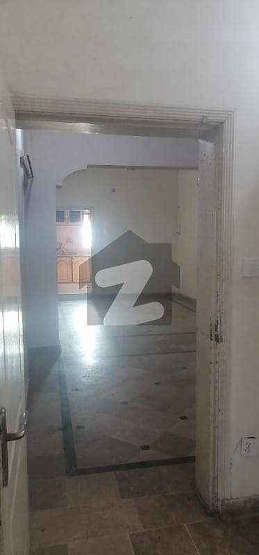 ایچ ۔ 13 اسلام آباد میں 2 کمروں کا 6 مرلہ بالائی پورشن 30.0 ہزار میں کرایہ پر دستیاب ہے۔ ایچ ۔ 13 اسلام آباد میں 2 کمروں کا 6 مرلہ بالائی پورشن 30.0 ہزار میں کرایہ پر دستیاب ہے۔