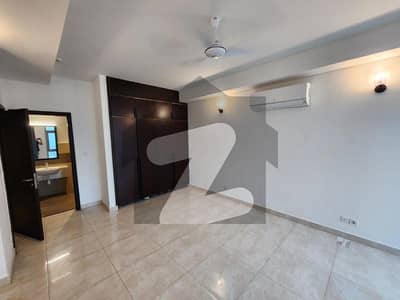 3 BEDROOM SEA FACING APARTMENT FOR SALE