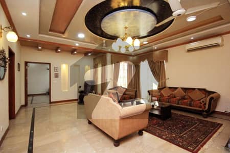 1Kanal Full Basement Beautiful Out House For Sale DHA Phase 4