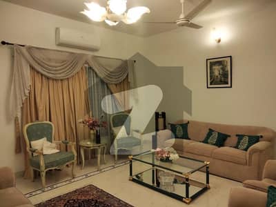 637sq