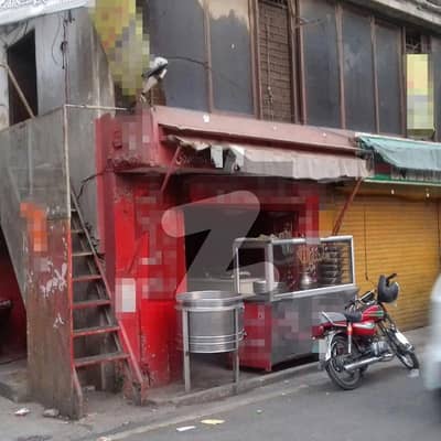 پونچھ روڈ لاہور میں 1 مرلہ دکان 1.0 کروڑ میں برائے فروخت۔