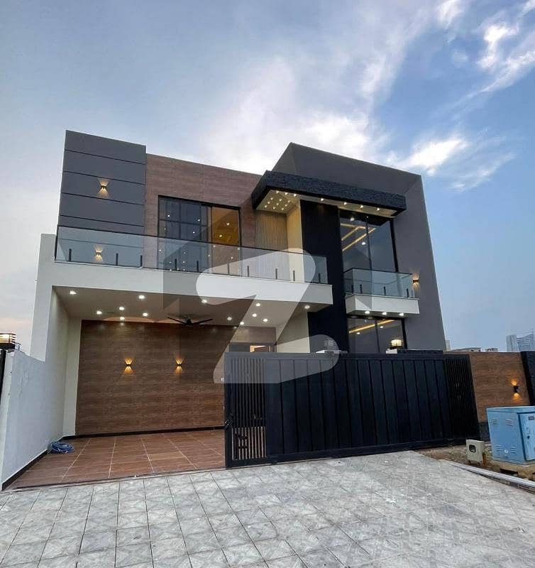 Top City 10 Marla House For Sale