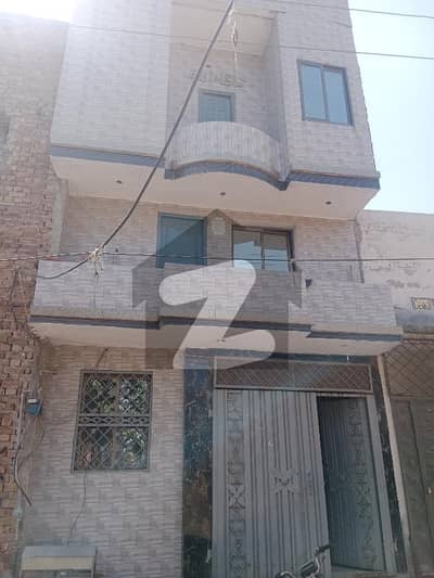 شالیمار پارک فیصل آباد میں 3 کمروں کا 3 مرلہ مکان 70.0 لاکھ میں برائے فروخت۔