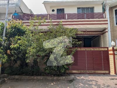 Posting On Behalf Of My Parents. Self Owned House In G-10/1. No Dealer Involved. We Have Owned This House Since 2008. And We Are Living In It Right Now. Size: 30x55.1650 Sqft. 6.6 Marla. All Pictures Are Real. I Can Provide Videos On WhatsApp. For A Visit Please Call Me.