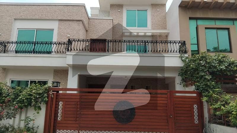 G-13 Used House 40*80(14 Marla) For Sale G-13 Used House 40*80(14 Marla) For Sale