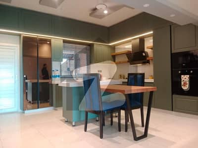 OUTCLASS SEA VIEW APARTMENT FOR SALE
