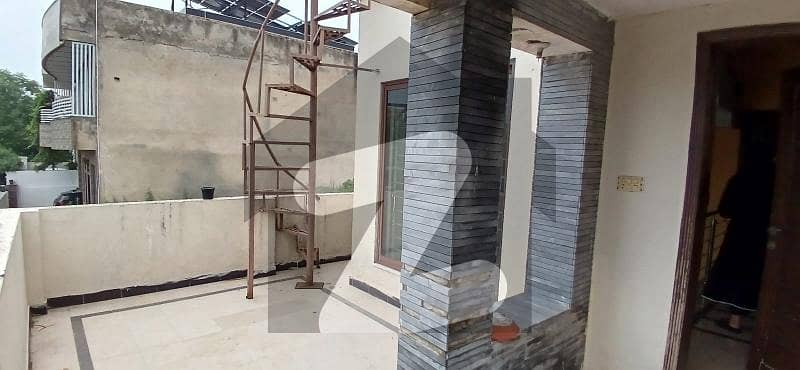 35x70 Full House Available for Rent in G-13 35x70 Full House Available for Rent in G-13