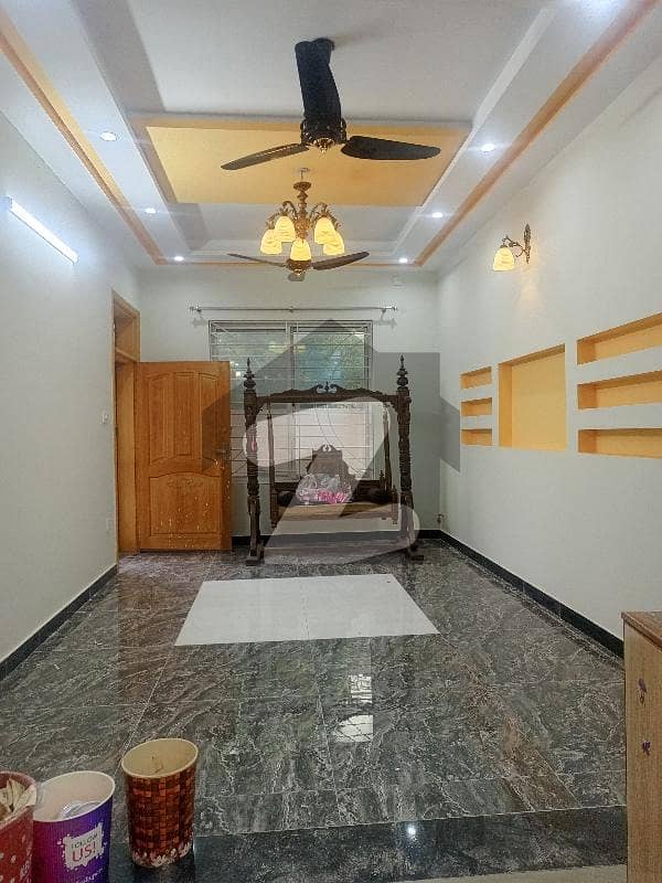 7 Marla House Available For Sale