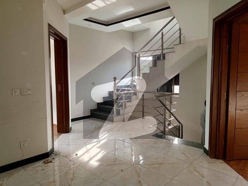 BEAUTIFUL LOCATIONS HOUSE FOR RENT IN OUTSTANDING VIEW BEAUTIFUL LOCATIONS HOUSE FOR RENT IN OUTSTANDING VIEW