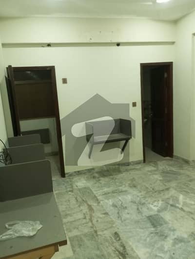 1 room with attached washroom
