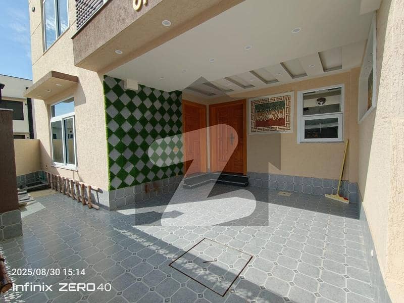 6 Marla Beautiful Corner House For Sale In Bahria Town Ph, 8 Rawalpindi
