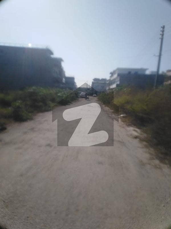 آئی 11/2 آئی ۔ 11,اسلام آباد میں 7 مرلہ رہائشی پلاٹ 2.7 کروڑ میں برائے فروخت۔ آئی 11/2 آئی ۔ 11,اسلام آباد میں 7 مرلہ رہائشی پلاٹ 2.7 کروڑ میں برائے فروخت۔