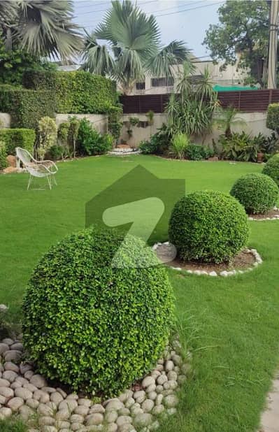 ڈی ایچ اے فیز 3 - بلاک ڈبلیو فیز 3,ڈیفنس (ڈی ایچ اے),لاہور میں 5 کمروں کا 1 کنال مکان 13.0 کروڑ میں برائے فروخت۔