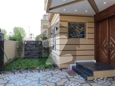 10 Marla house for rent in canal garden near bahria town lahore