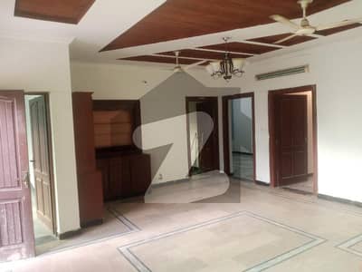 10 Marla Upper Portion Available For Rent