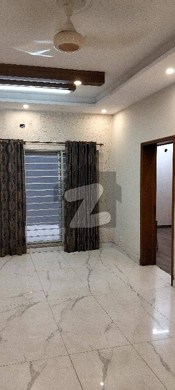 A Palatial Residence House + Salient Office For Prime Location Rent In Gulberg 3 Lahore