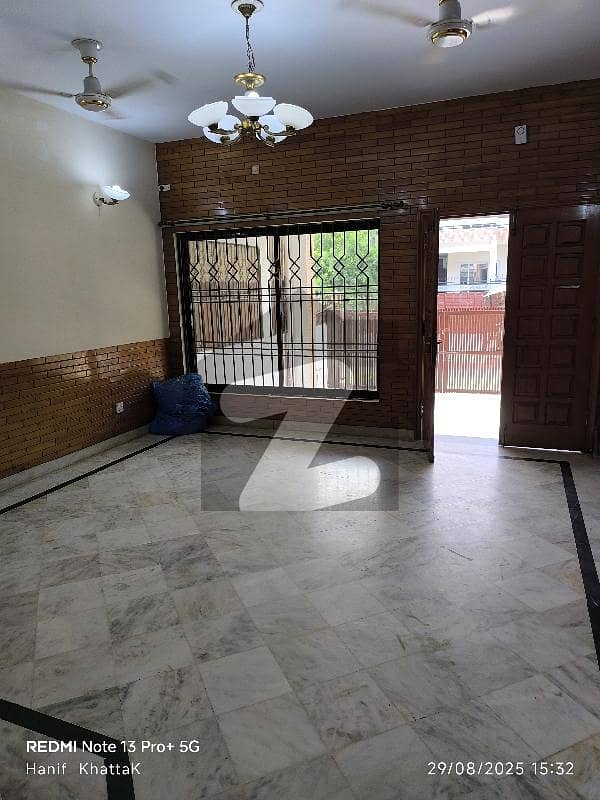 2 beds & 2 baths D tv lounge & kitchen 2 beds & 2 baths D tv lounge & kitchen