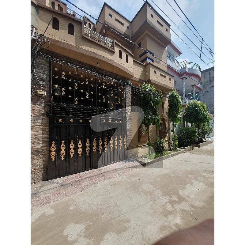 کینال پوائنٹ ہاؤسنگ سکیم ہربنس پورہ,لاہور میں 4 کمروں کا 5 مرلہ مکان 2.5 کروڑ میں برائے فروخت۔ کینال پوائنٹ ہاؤسنگ سکیم ہربنس پورہ,لاہور میں 4 کمروں کا 5 مرلہ مکان 2.5 کروڑ میں برائے فروخت۔