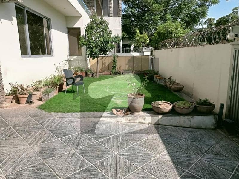 House Available For Rent In F7