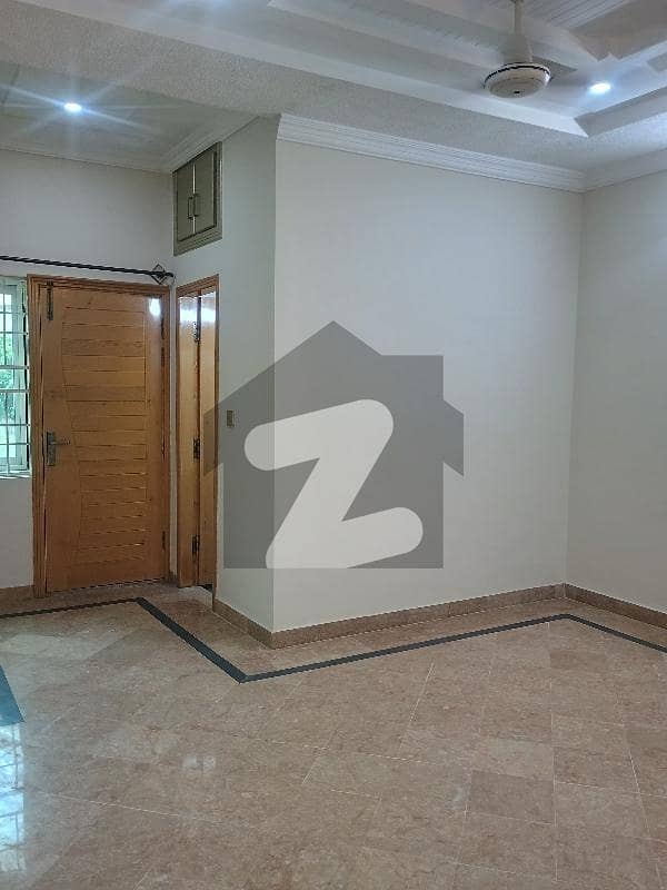 10 Marla House Is Available For Sale In G-13 10 Marla House Is Available For Sale In G-13