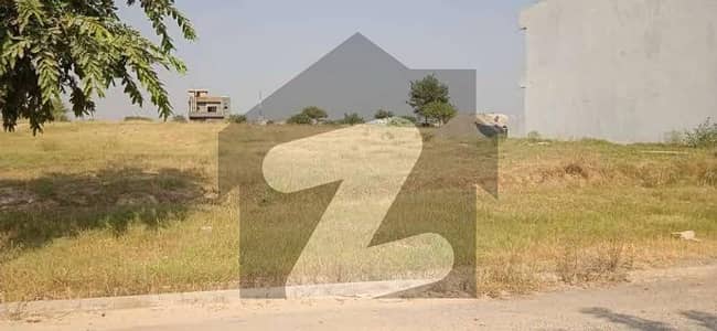 7 Marla Heighted Location Plot For Sale At Investor Rate