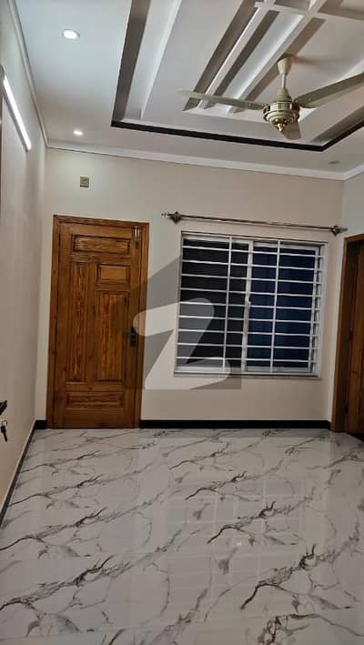 10 Marla Upper Portion For Rent