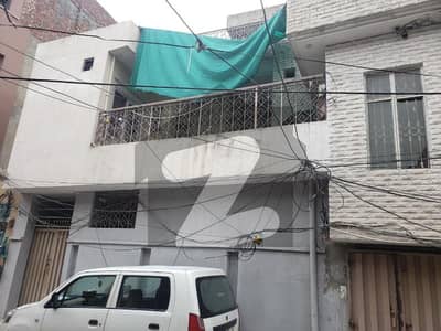 سکیم موڑ ملتان روڈ,لاہور میں 6 کمروں کا 10 مرلہ مکان 2.95 کروڑ میں برائے فروخت۔