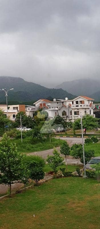 ایف ۔ 11/2 ایف ۔ 11,اسلام آباد میں 5 کمروں کا 1 کنال مکان 35.0 کروڑ میں برائے فروخت۔